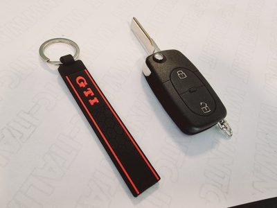 Guscio di Ricambio Chiave 2 Tasti per VW per Batteria CR-2032 +Portachiave GTI
