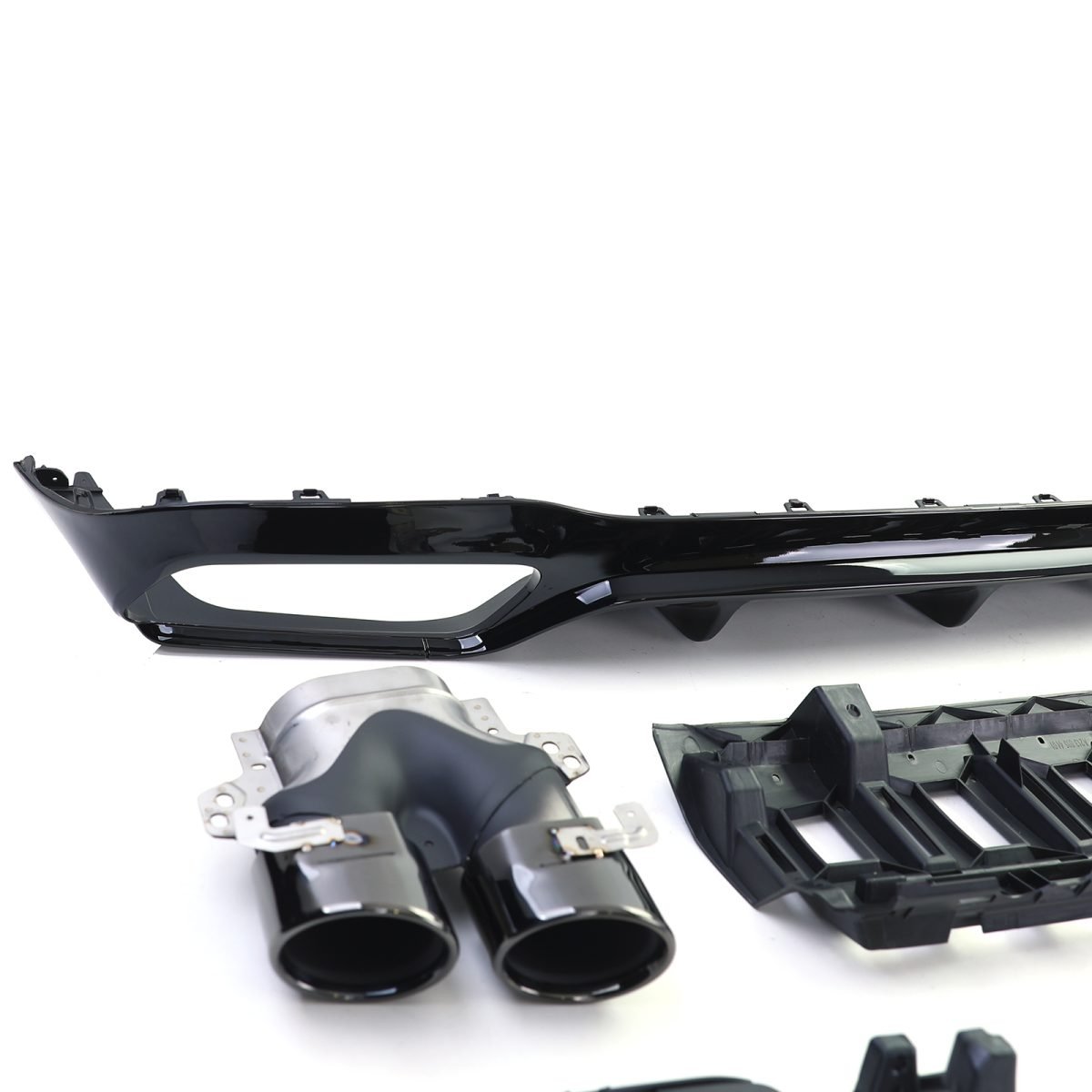 Diffusore Posteriore Sportivo con 4 Terminali Neri per Mercedes Classe E W213