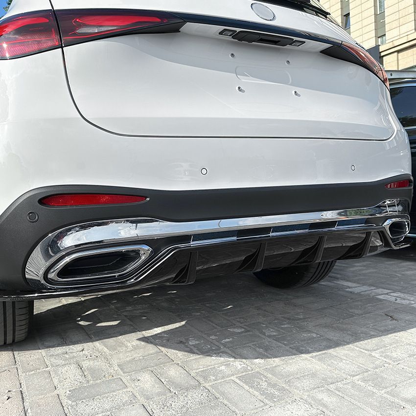 Splitter per Mercedes-Benz GLC C254 con AMG X254
