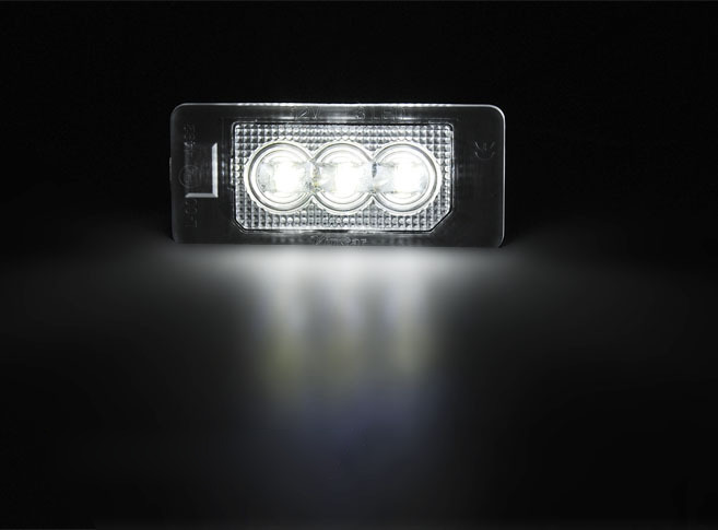 License LED Fari 3Xled per Audi Q5 / A4 08-10 / A5 / TT e VW Passat B6 Touring
