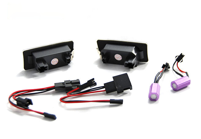 License LED Fari 3Xled per Audi Q5 / A4 08-10 / A5 / TT e VW Passat B6 Touring