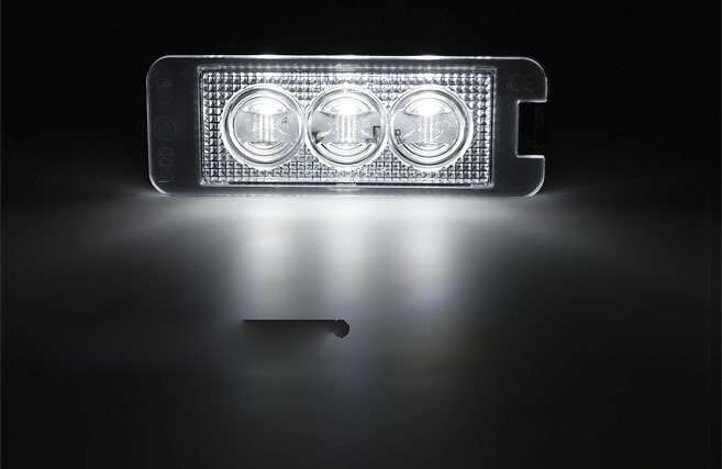 License LED Fari 3Xled per Volkswagen Golf IV (1997-2006) e Passat B6, CC
