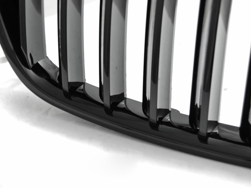 Griglia Nero Lucido per BMW X3 E83 (anni 2006-2010)