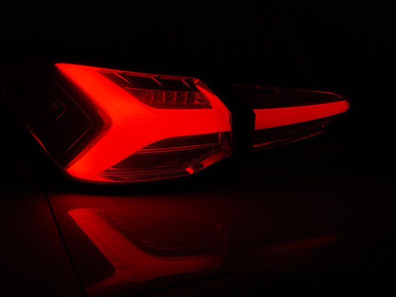 LED Fanali Posteriori Rosso Fumé Sequenziali per Ford Focus 4 (2018-2021)