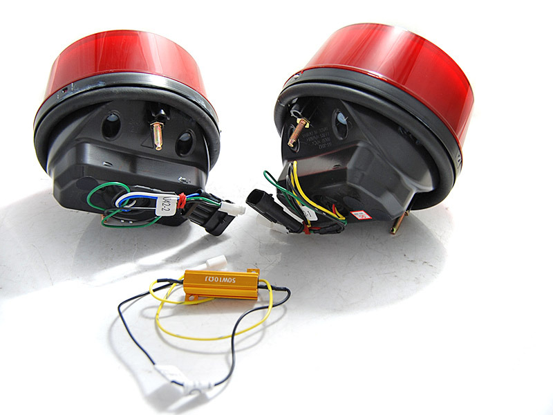 LED Tailights Rosso Bianco per Ferrari F355 F360 (universale)