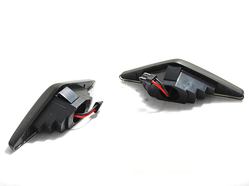 Laterale Direzione Bianco LED Sequenziale per Ford Focus MK1