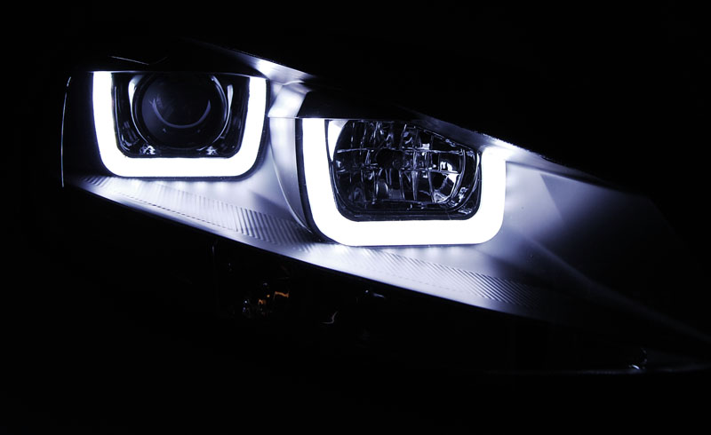 Fari Anteriori U-LED Neri per Volkswagen Golf VII (2012-2017)