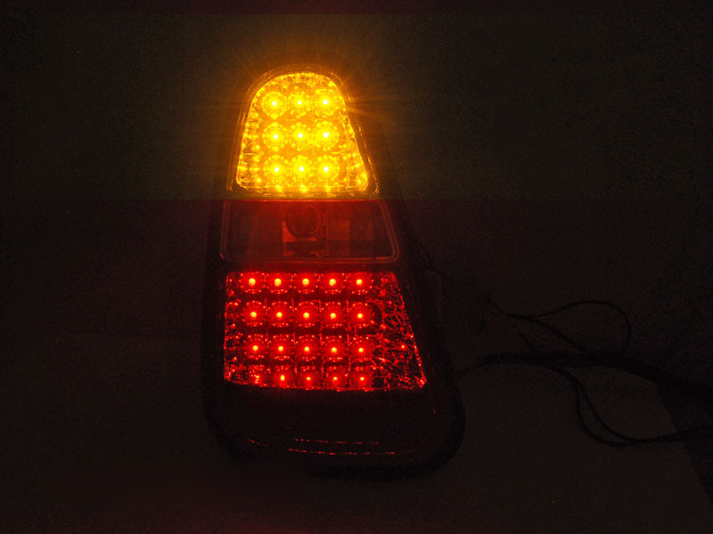 Fanali Posteriori LED Rosso Bianco per Mini Cooper R50 (04-06)