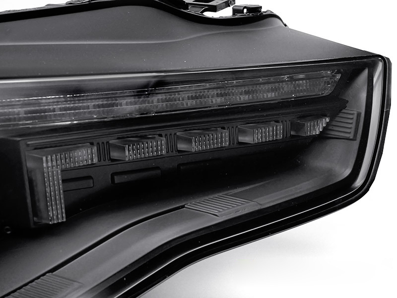 Fari Anteriori LED Neri Sequenziali per Audi A5 (2011-2016)