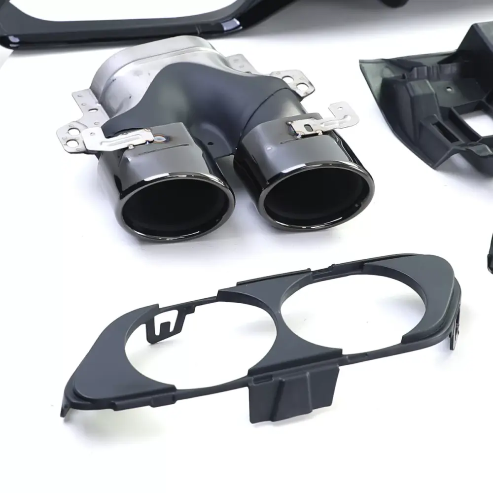 Diffusore Posteriore Sport con Terminali Neri per Mercedes Classe E W213