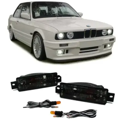 Fanali Indicatori Vetro Trasparente con Luce di Posizione Nera per BMW Serie 3