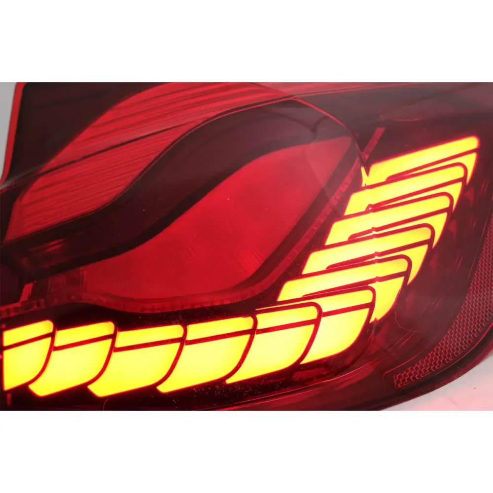 Fanali Posteriori Oled M4 Design Rosso Trasparente con Frecce Dinamiche per BMW