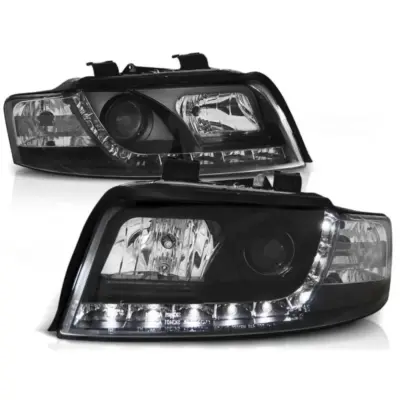 Fari Anteriori con LED Sinistro e Destro per Audi A4 B6 10.2000-10.2004