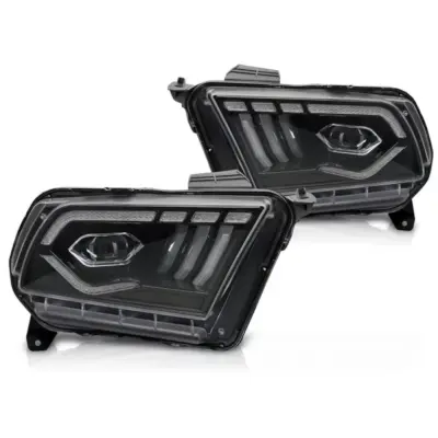Fari Anteriori LED con Indicatori Dinamici Neri per Ford Mustang 2010-2013