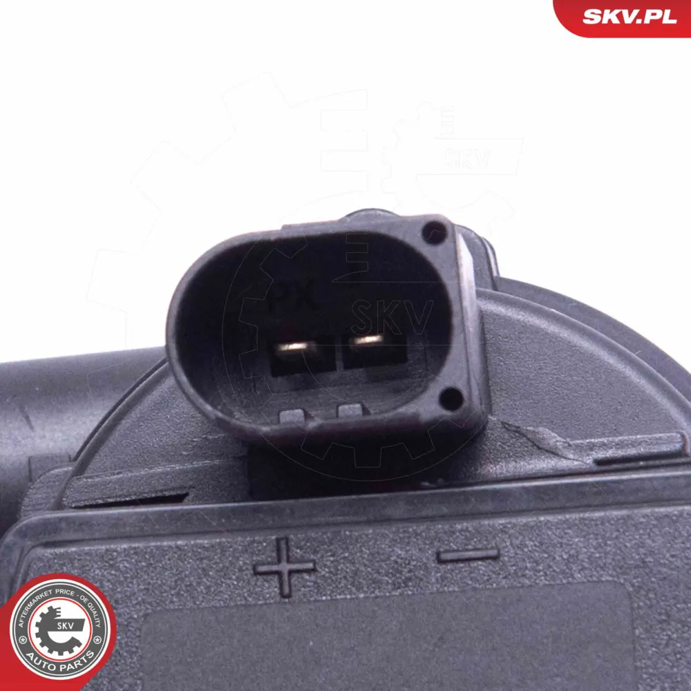 Pompa dell'acqua per Mercedes Classe E (W211 W212) Classe A (W169) 1718350064
