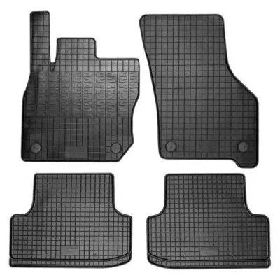 Set tappetini auto in gomma antiscivolo per Volkswagen Golf Viii dal 2020