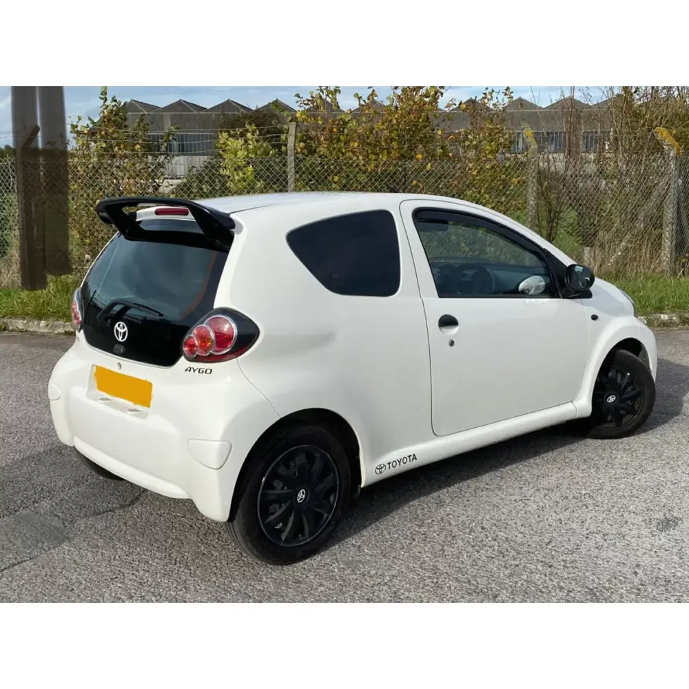 Spoiler Posteriore Motordrome Design Versione 2 per Toyota Aygo MK1 2005-2014