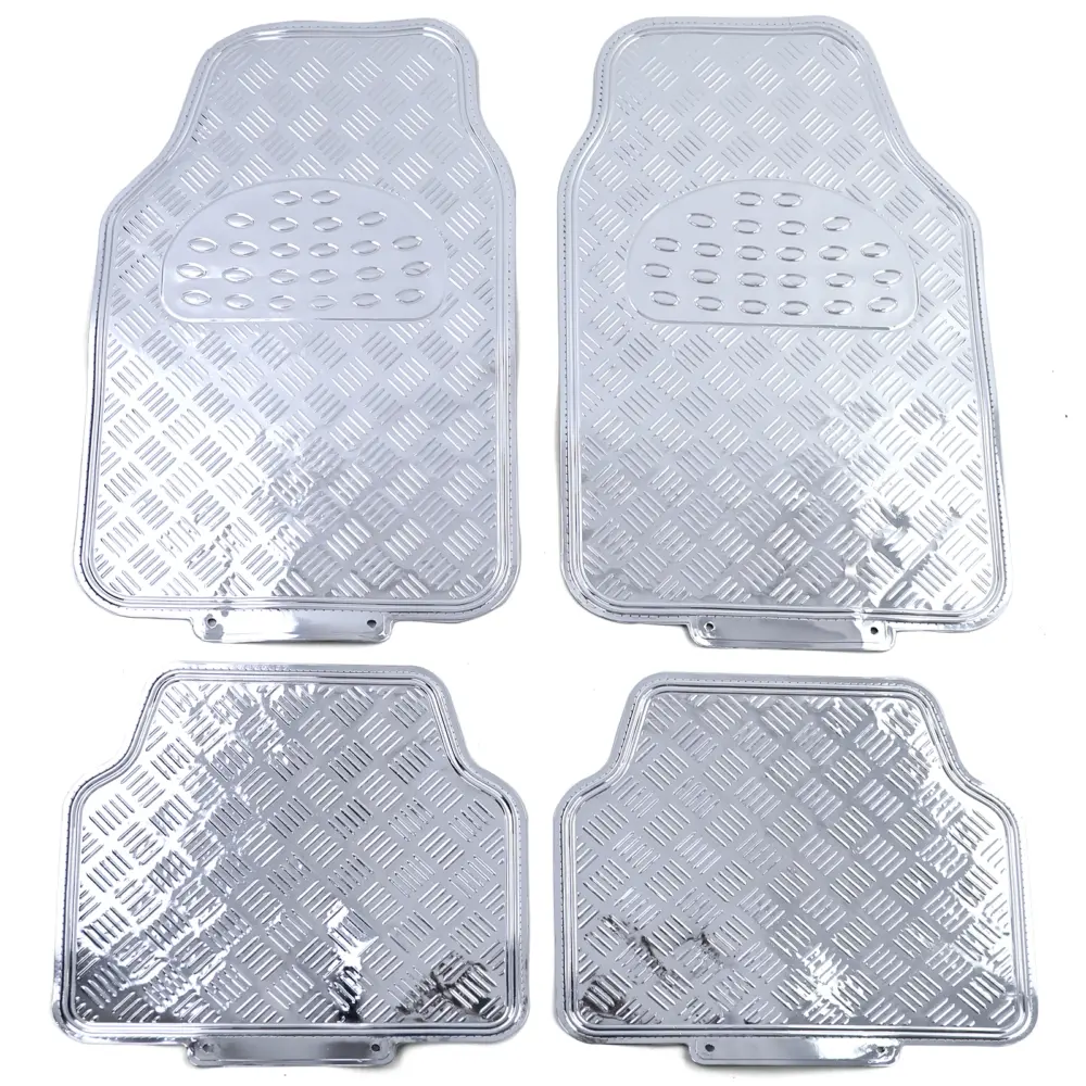 Tappetini Set 4 Pezzi Look Alluminio Riffelato Cromato Universali per Auto