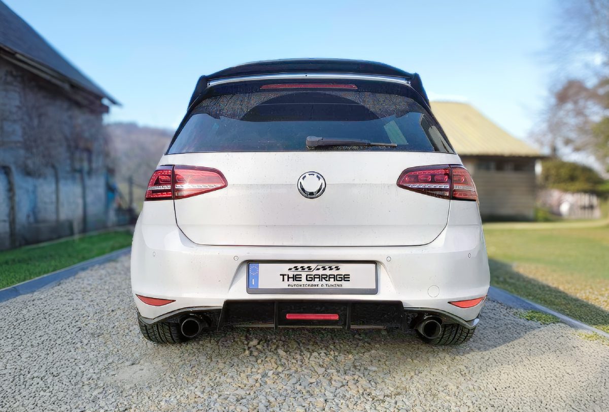 Diffusore Modello Karbel con LED per VW Golf 7 fino al 2017 Nero Lucido