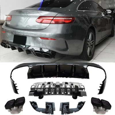 Diffusore + Terminali di Scarico (Nero) per Mercedes C238 A238 pre-facelift